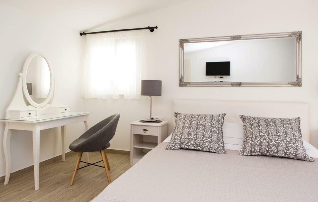 Luxury Villa Vela Rina Mali Drvenik Luaran gambar